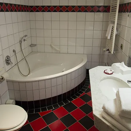 Sonnenbichl Hotel 2*