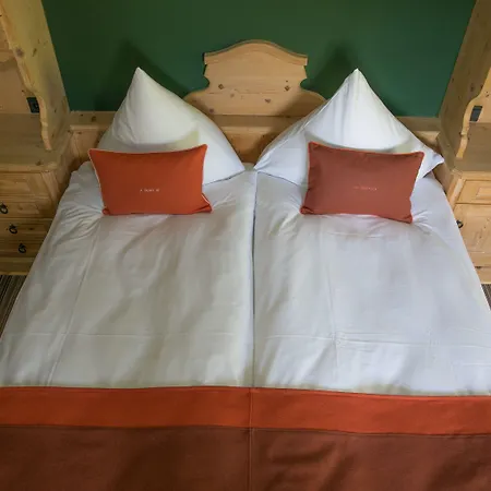 Sonnenbichl Hotel 2*